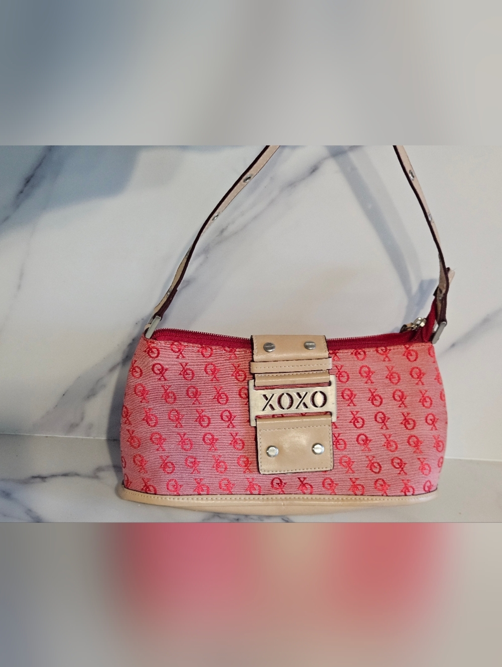 XOXO Pink and Beige Logo-Accent Shoulder Bag